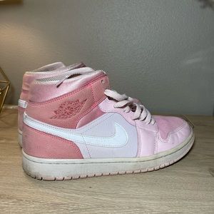 Women’s Jordan 1 Mid Digital Pink Size 9.5